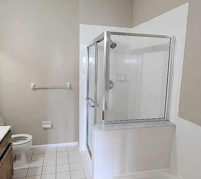 221 Lucy Ct — Photo 1