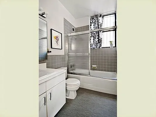 Sold by Stribling | media 18