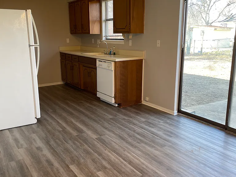 419 McGrede Dr — Photo 9