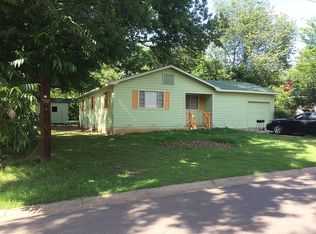 417 E North St, Russellville, AR 72801