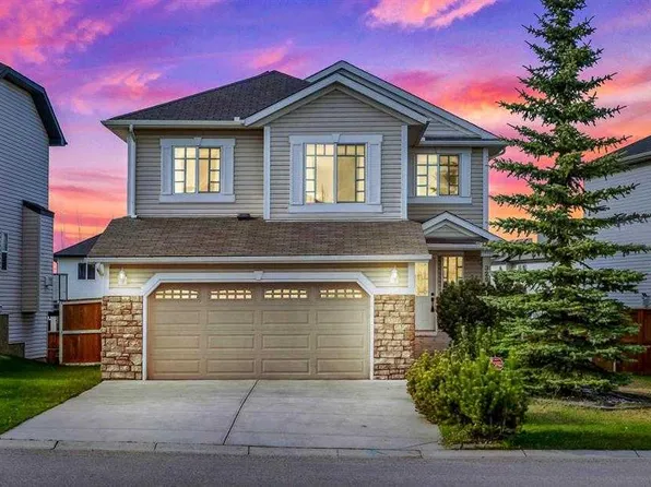 329 S Springmere Way, Chestermere, AB T1X 1N9