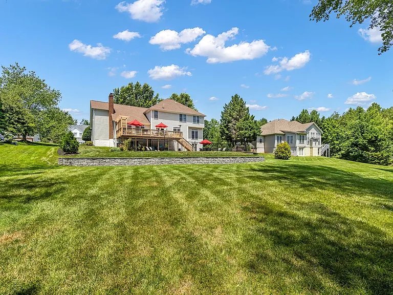26 Kirby Ln — Photo 48