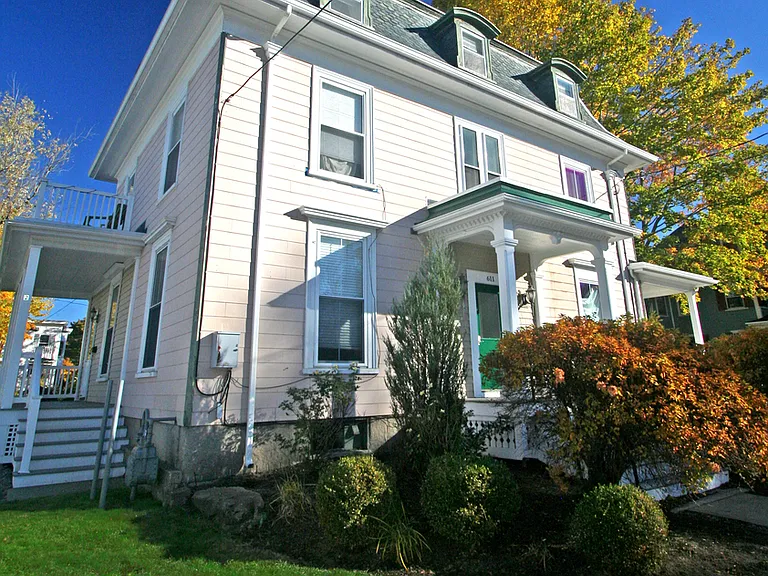 611 Central — Photo 26