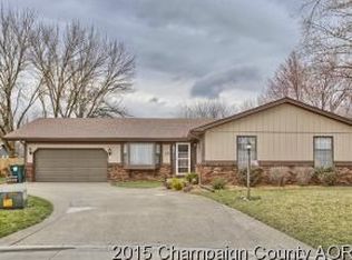 15 Holly Ct, Savoy, IL