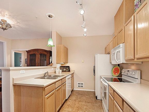 5th image of 22491 SE 37th Ter #1392