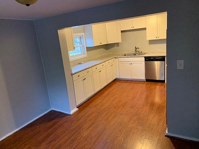 1st image of 51 Cherry Ave