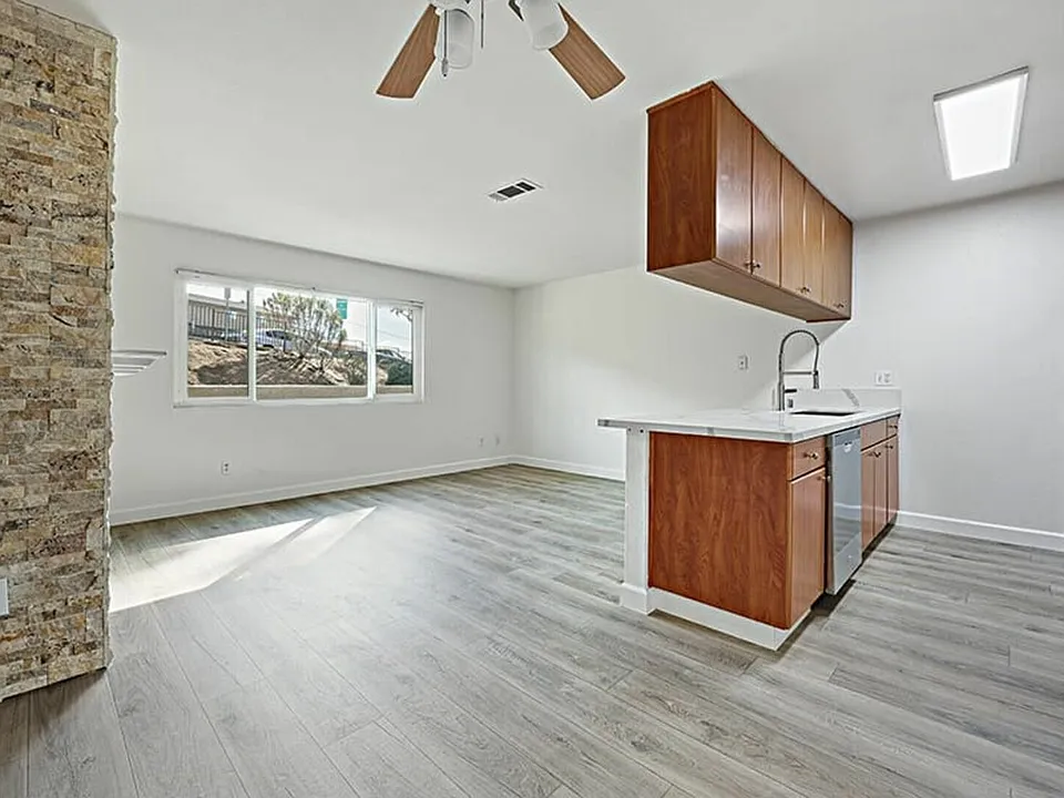 Canyon Springs Townhome Apartments
