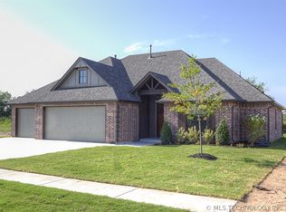 22602 E 105th St, Broken Arrow, OK 74014