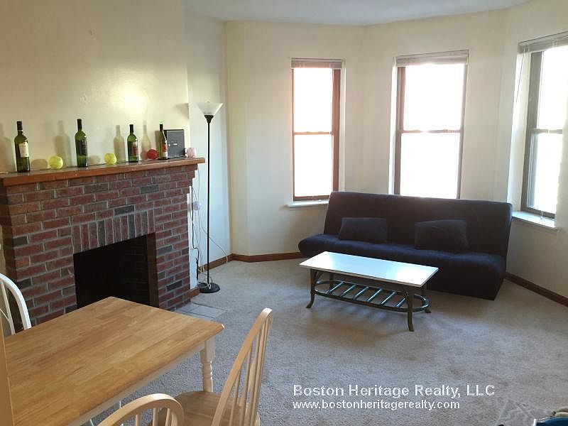 2nd image of 54 Gainsborough St #4M