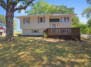 26205 S Little Rd, Garden City, MO 64747