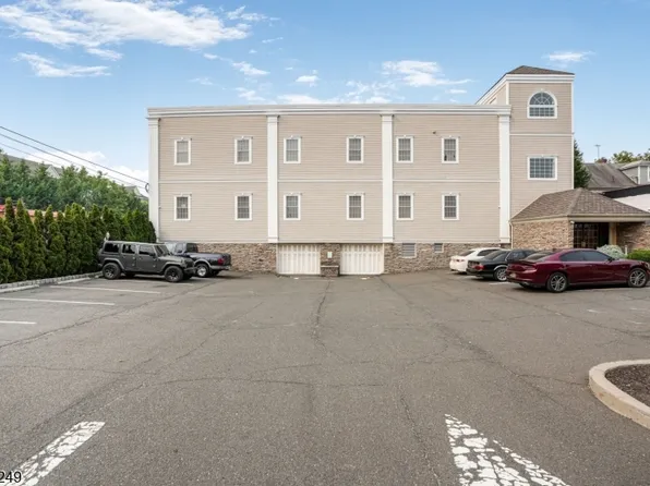 445-451 Van Houten Ave #204, Passaic City, NJ 07055