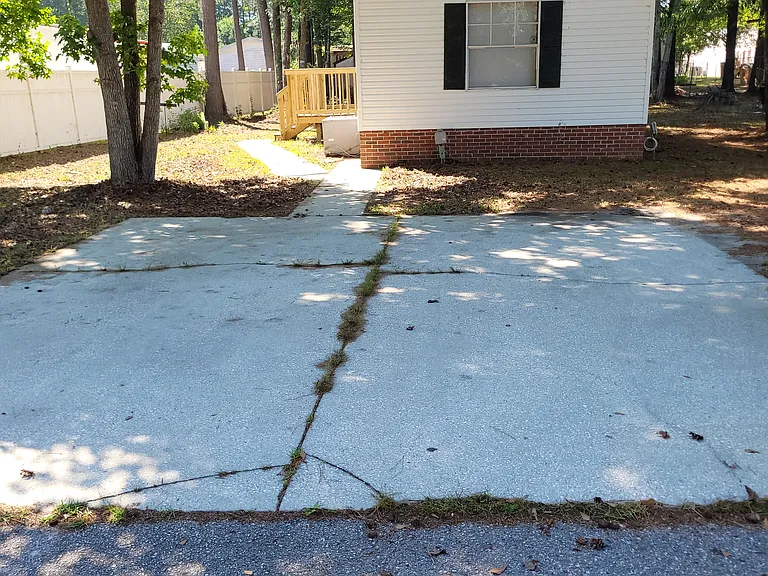 9006 Teal Dr — Photo 2