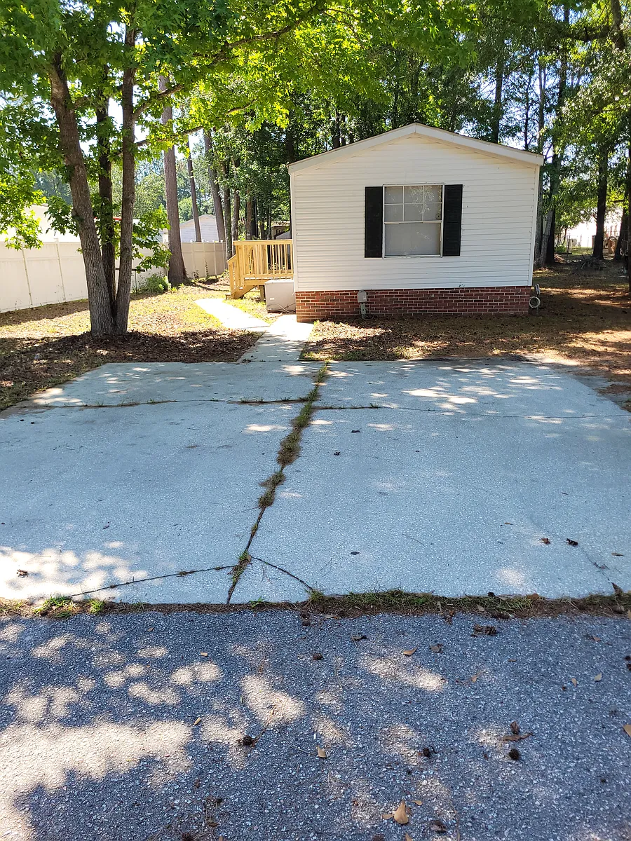 Building Photo - 9006 Teal Dr