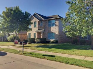 8921 Tucker St, Aubrey, TX 76227