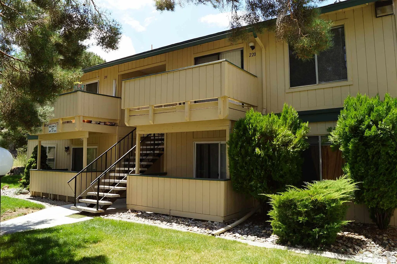 3937 Clear Acre Ln APT 220 photo 1