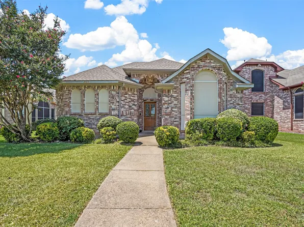 2105 Birch Bnd, Mesquite, TX 75181
