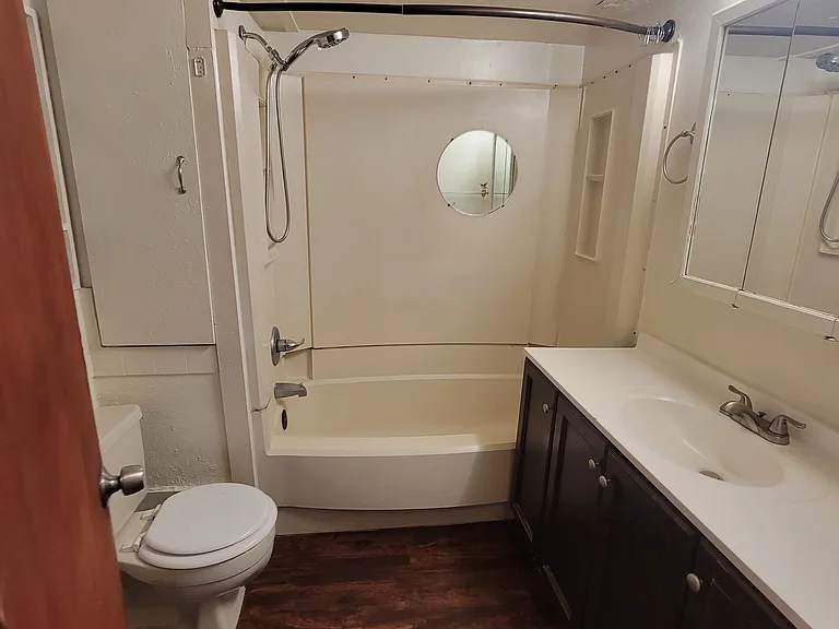 404 S Foote Ave — Photo 9