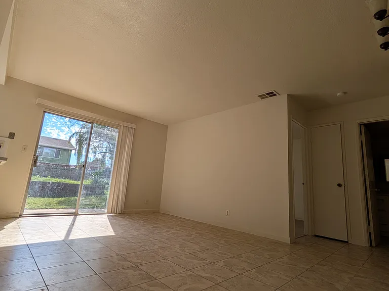 75 Calle Amigo Dr — Photo 4