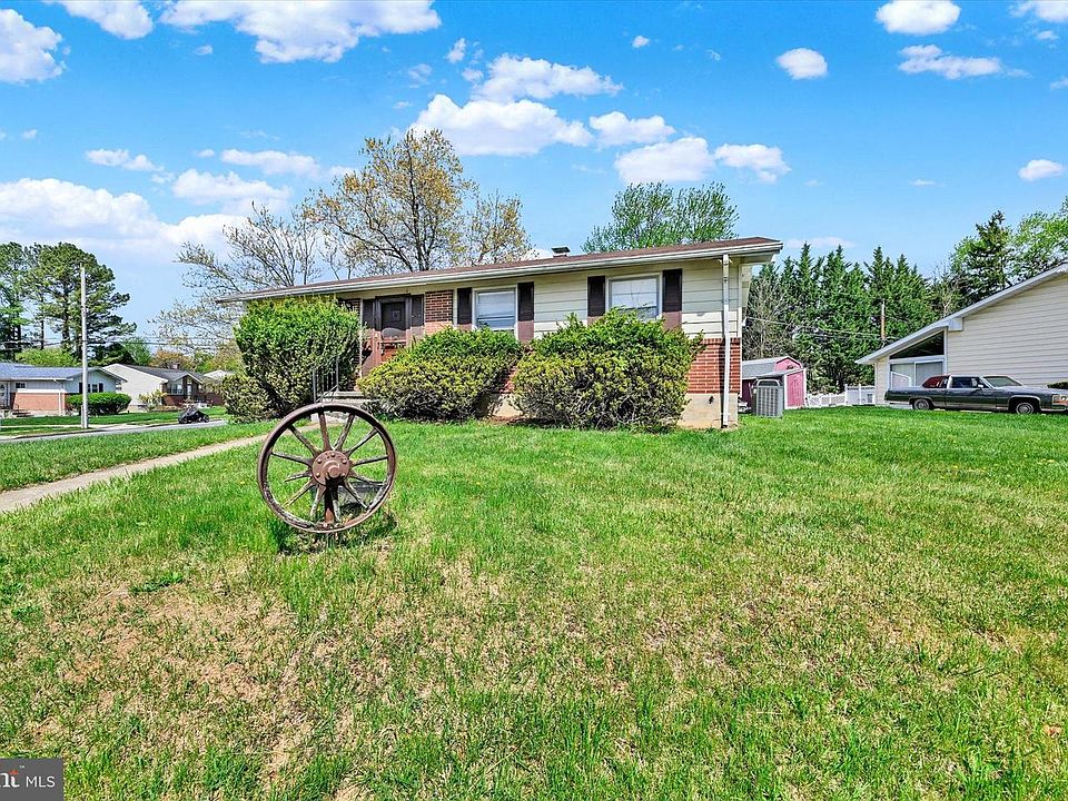 1st image of 3724 Parkfield Rd