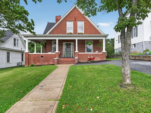 407 College St, Marion, VA 24354