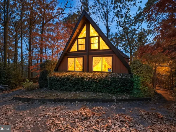 3311 Meadowview Dr, Manchester, MD 21102