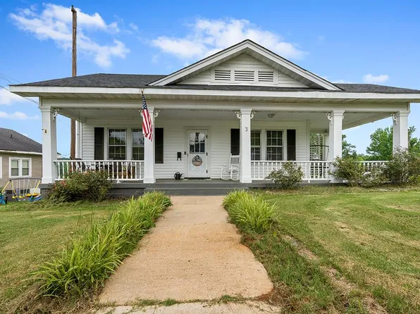 3 New St, Ware Shoals, SC 29692