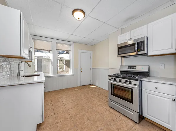 42 Brackett St, Brighton, MA