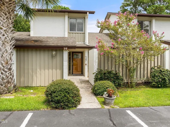 3 Marsh Harbor Dr #B, Beaufort, SC 29907