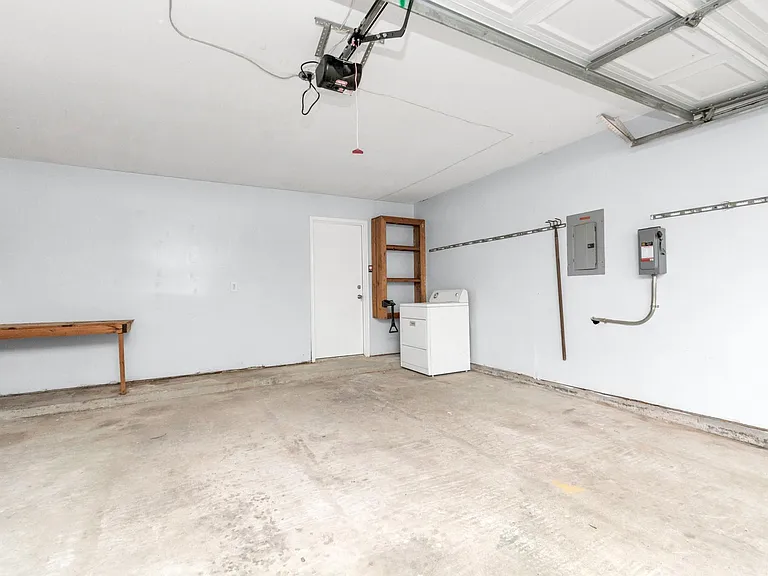 3626 Nutwood Ln — Photo 48