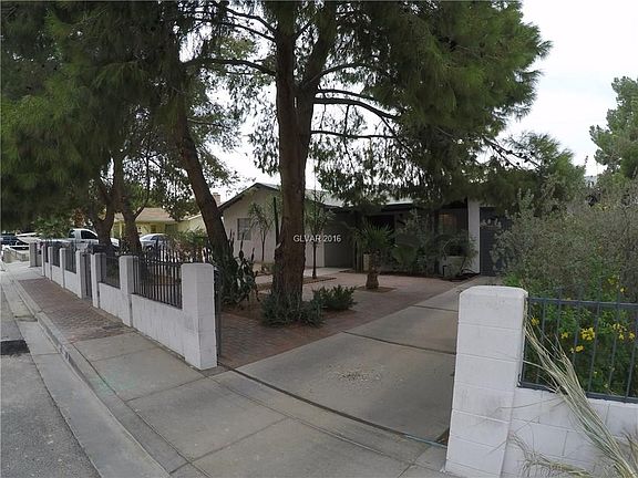2nd image of 4970 E Utah Ave