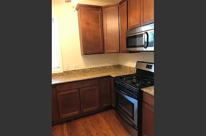 3911 W Addison St #3B — Photo 3