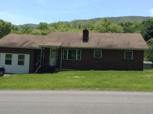 402 Dogwood Rd, Tazewell, VA 24651
