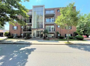 139 Washington St APT 12, Reading, MA 01867