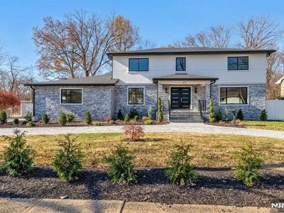 671 Drexel Rd, Paramus, NJ, 07652