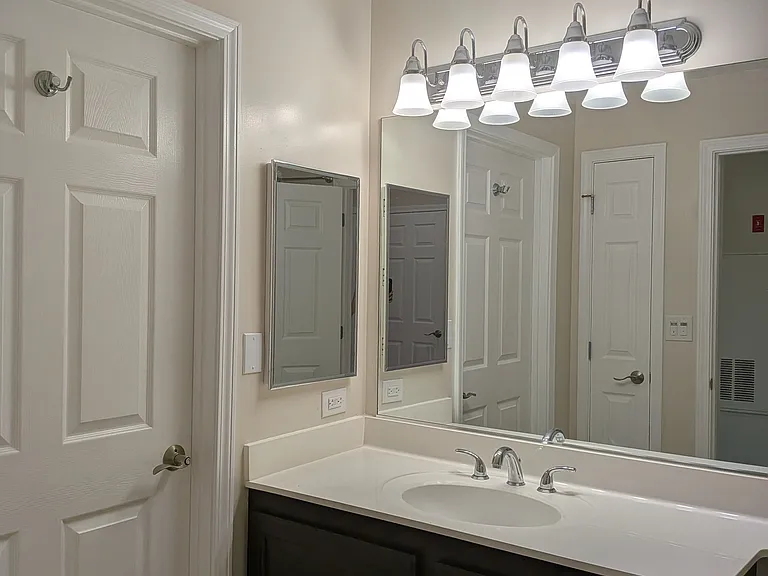 11710 Old Georgetown Rd #1605 — Photo 13