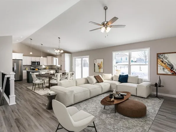 445 Council St, Anamosa, IA 52205