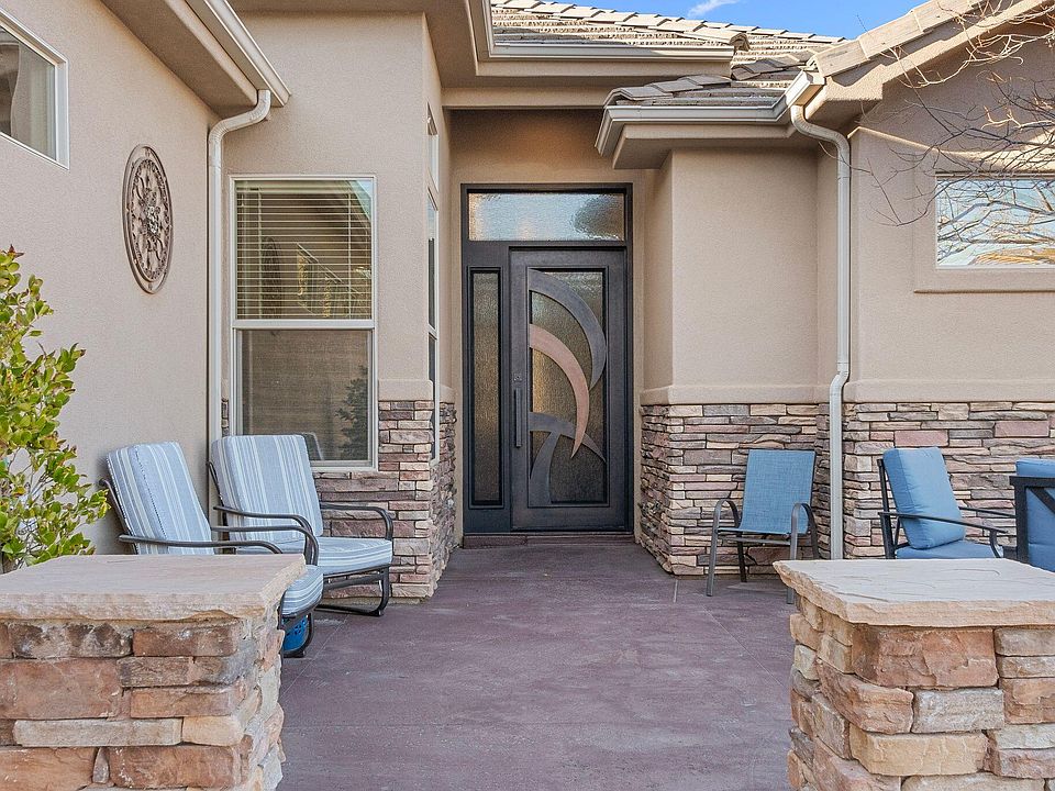 1st image of 221 Emeraud Dr Unit 30
