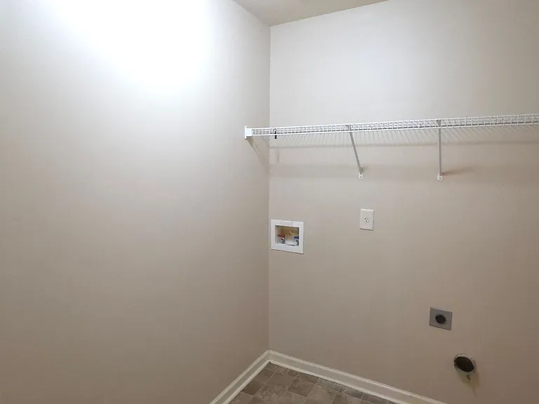 237 Ascott Ln — Photo 11