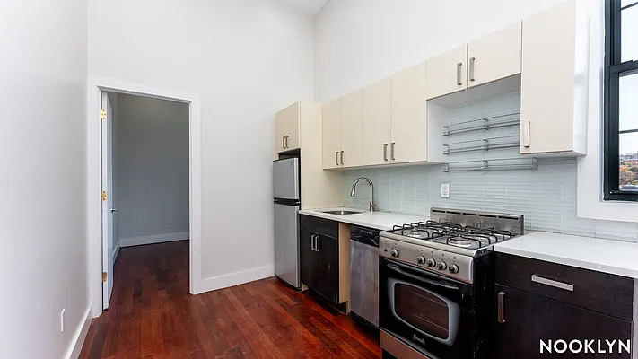 Rented by Nooklyn NYC LLC | media 20