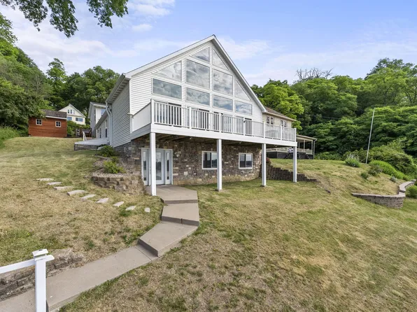 705 W Mississippi Dr, Muscatine, IA 52761