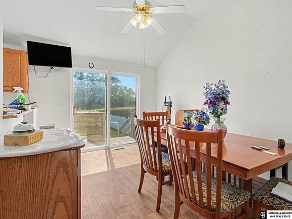 5th image of 8013 Craig Ave