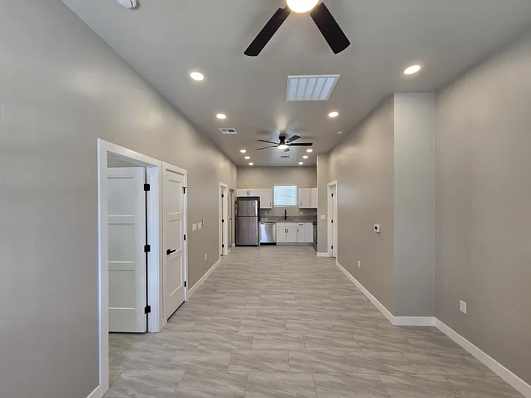1325 W Speedway Blvd #1 — Photo 3