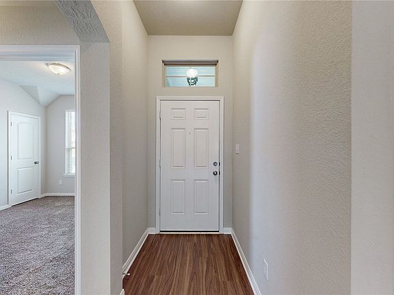 4th image of 1458 Kingsgate Dr