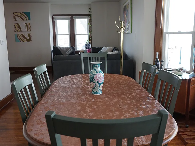1245 Hartford St — Photo 4