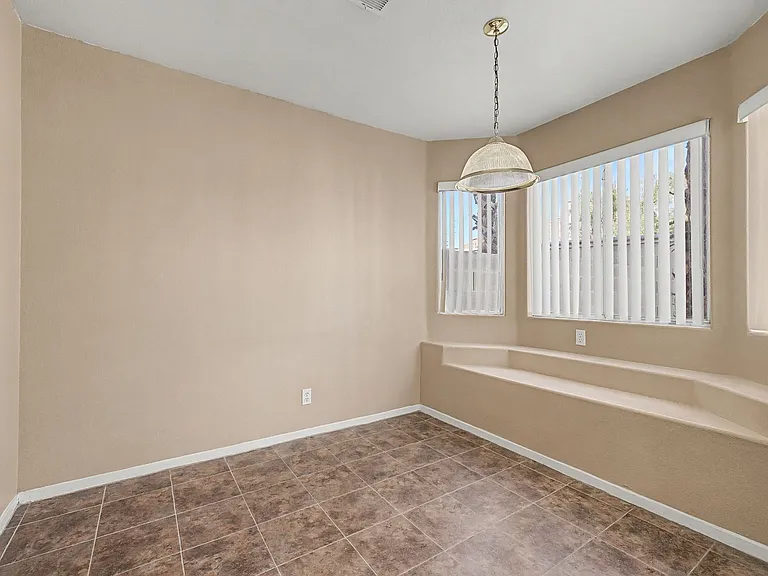 2223 Ramsgate Dr — Photo 7