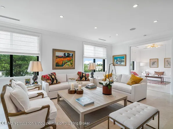 150 Bradley Pl APT 203, Palm Beach, FL 33480