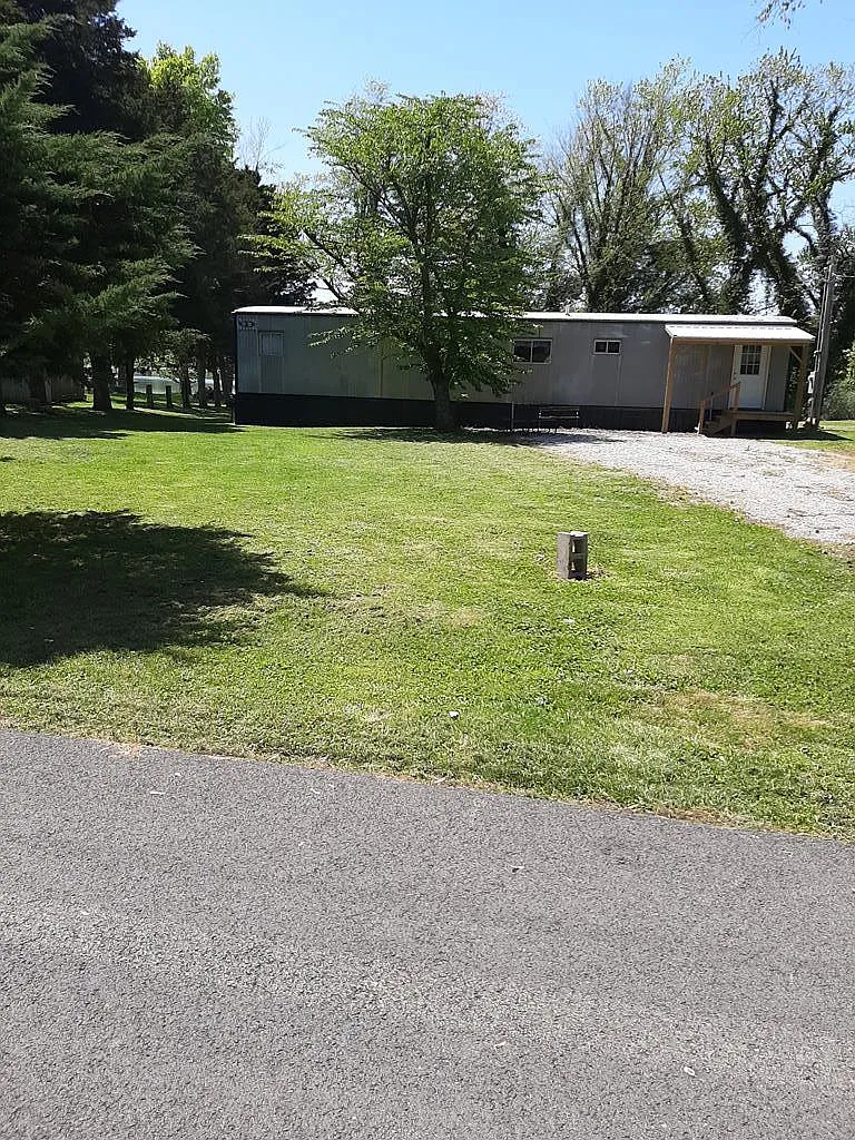 348 Camp St photo 1