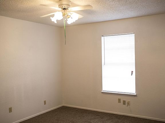 5th image of 228 Cindy Ann St