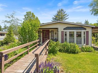 15 Jefferson Way, Carver, MA 02330