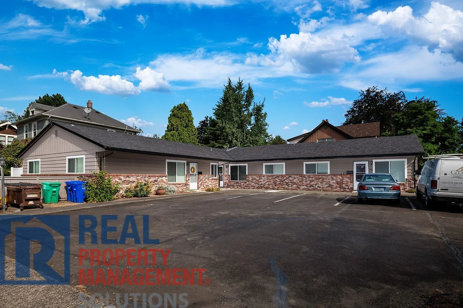 1579 SE Spokane St photo 1